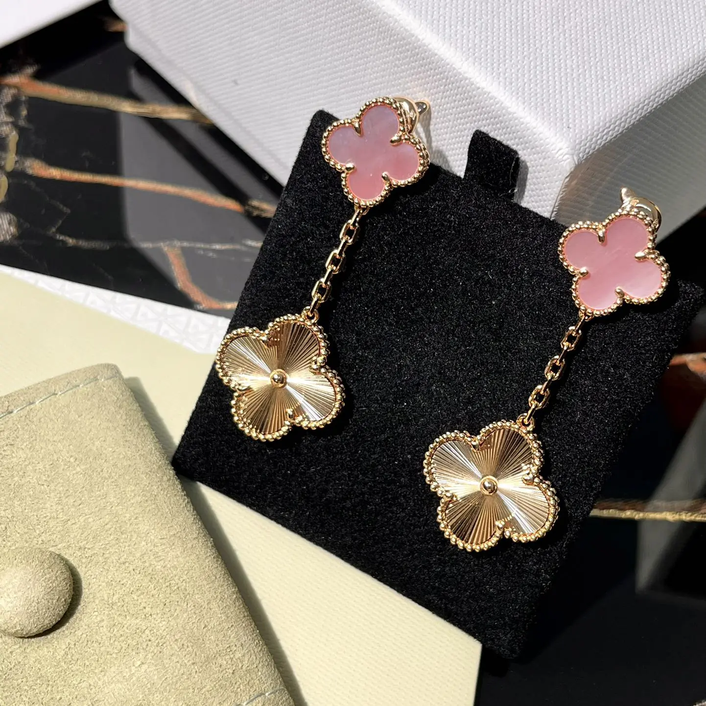 Van Cleef & Arpels Earring