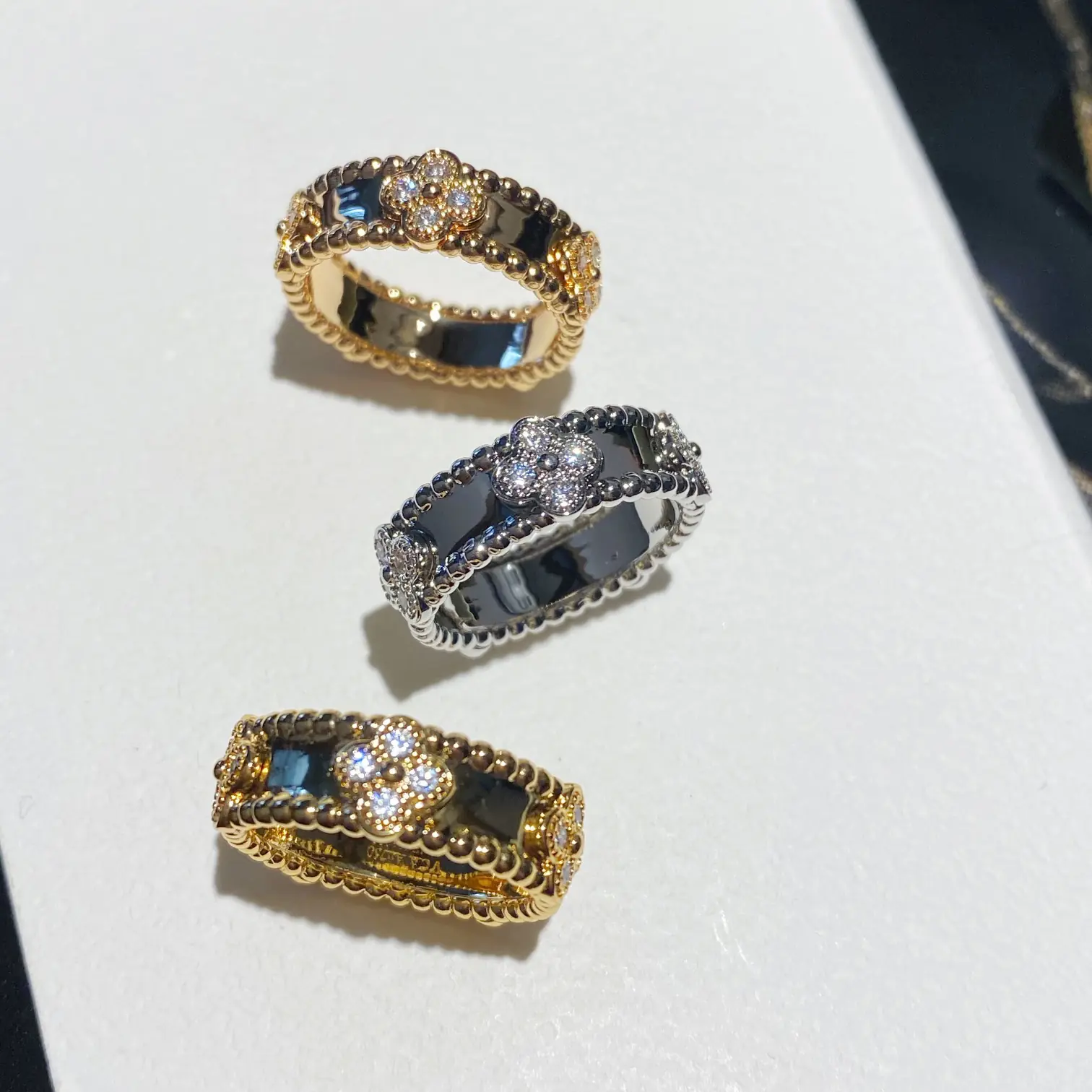 Van Cleef & Arpels Ring