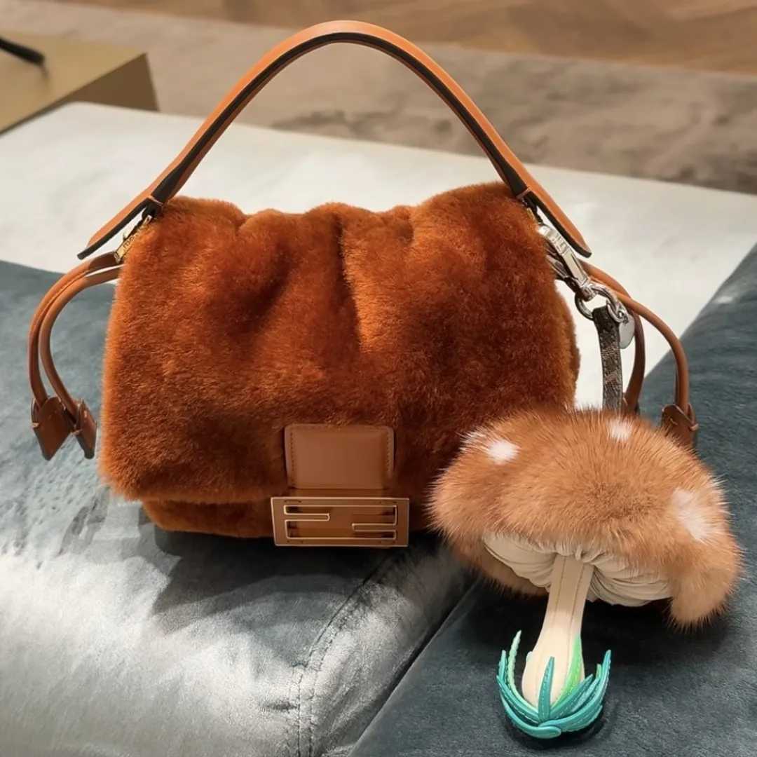 Fendi Mamma Baguette Bag